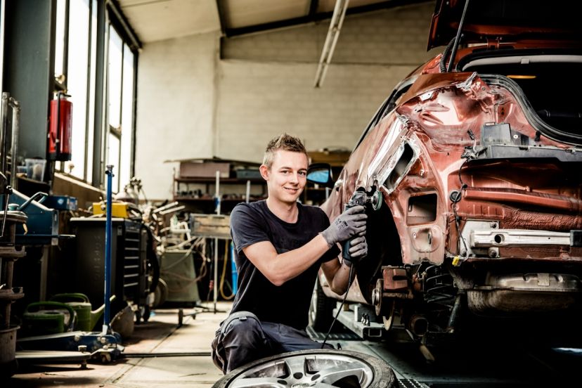 Dieter Franziskowski Gmbh Karosserie- Und Lackierfachbetrieb Karosserie & Lackierfachbetrieb Autohaus Reck in Pfullendorf